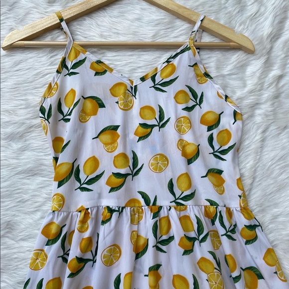🌻lemon print summer dress 
🌻length-47
🌻bust -28. - Picture 6 of 7